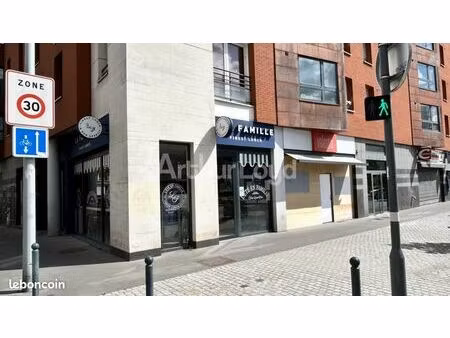 local commercial 73 m²