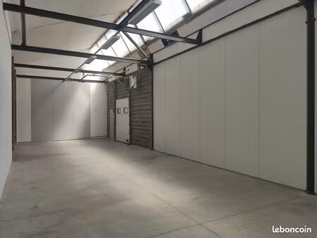 local d'activité - 80 m²