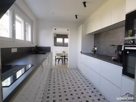 maison 5 pièces 107 m²