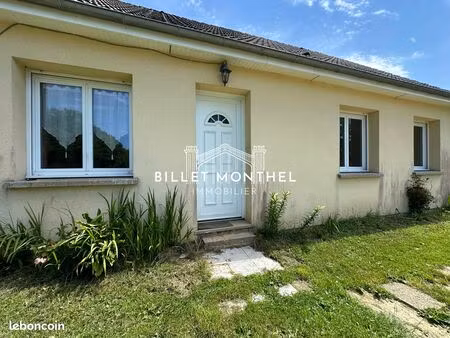 maison de plain-pied avec trois chambres  terrasse et jardin à deux pas de la célèbre bisc