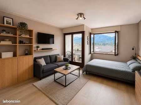 studio 1 pièce 27 m²