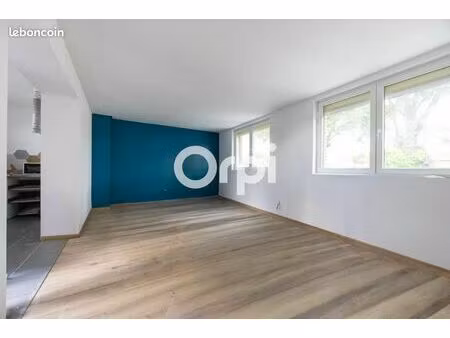 immeuble 2 pièces 150 m²