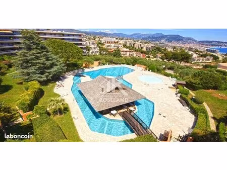 studio 1 pièce 32 m²