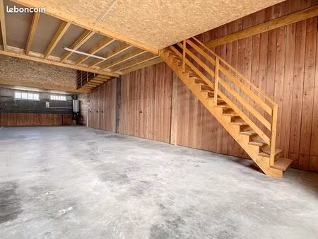 local d'activité 160 m²