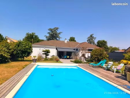 maison 7 pièces 165m2 580000