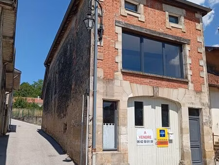 vend maison au centre de charmes la grande 52110110