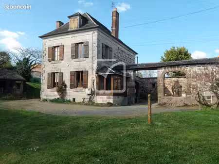 propriété 6 pièces 110 m²