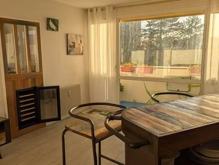 de particuliers à particuliers : appartement t4 rénové