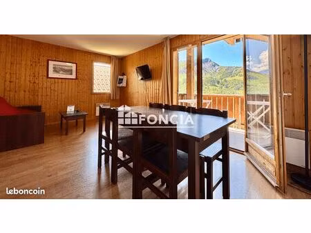 saint jean d'arves résidence les ecourtsvenez découvrir cet appartement d'environ 43.8 m² 