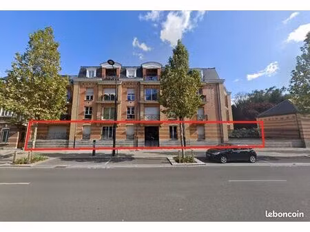 bureaux 362 m²