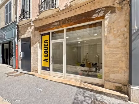 local commercial à louer - mâcon