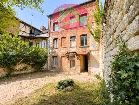 maison 5 pièces 106 m²