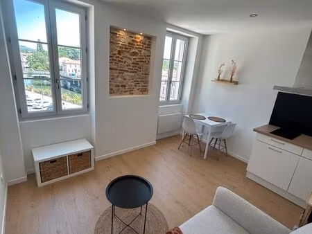 location t1 bis meublé refait à neuf