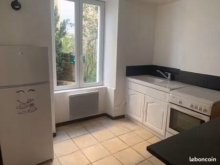 appartement t3 meublé laval centre ville