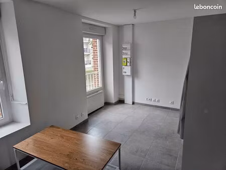 studio quartier carrefour market