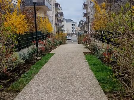 rambouillet- studio proche centre-ville