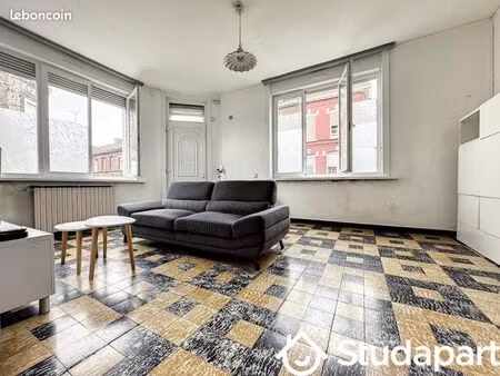 chambre 1 pièce 9 m²