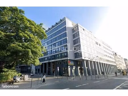 bureaux 225 m²