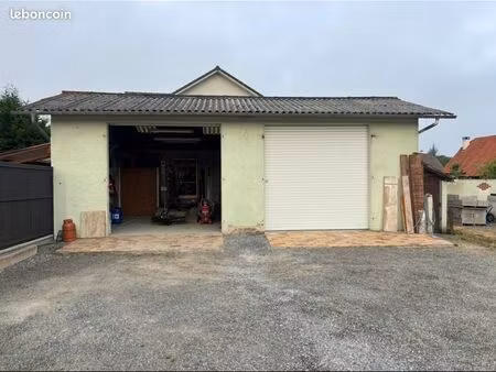 local entrepot 65m2 avec terrain 300m2