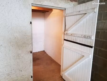 box de stockage fermé – 8 m² – accès 7j/7 – secteur rambouillet / chevreuse