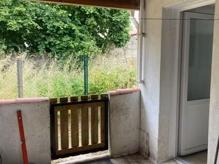 petite maison 35m2 niort centre avec jardin 550 /mois