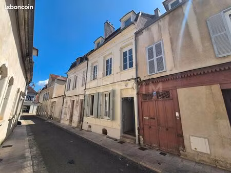 studio 1 pièce 26 m²