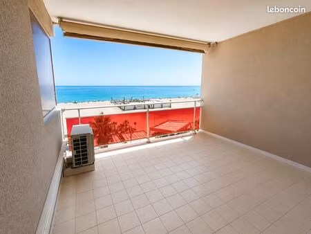 canet en roussillon : appartement face à la mer