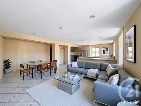 duplex 5 pièces 106 m²