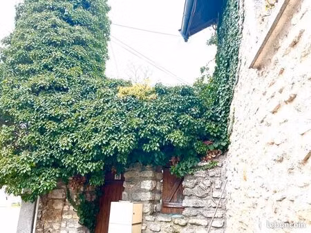 maison 2 pièces 27 m²