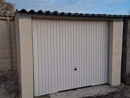 garage à louer