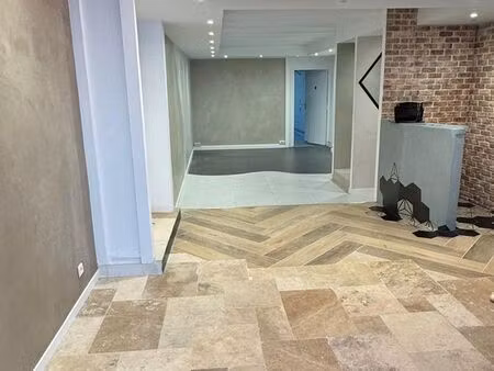 à louer – local commercial – 75 m² – rue gambetta - saint jean de luz