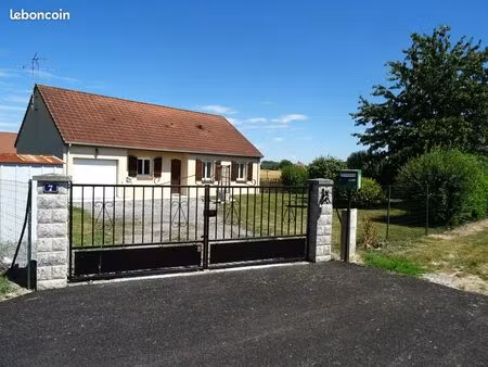 maison de plain-pied au calme absolu avec vue dégagée – 95 m² sur terrain arboré de 1 000 