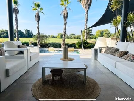villa luxueuse au golf