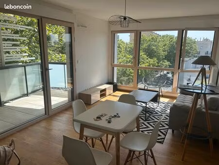 t3 meublé de 63 m² avec balcon et garage double