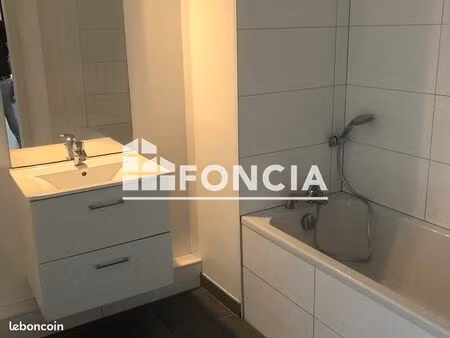 appartement 3 pièces 63 m²
