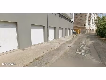 garage bourg les valence 34m²