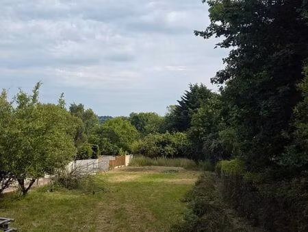 grand terrain constructible et divisible – donville-les-bains 1 130 m² libre de constructe