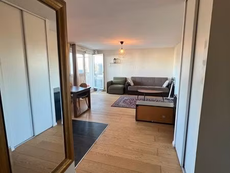 location t2 meublé avec balcon - hoenheim gare proche tram et train