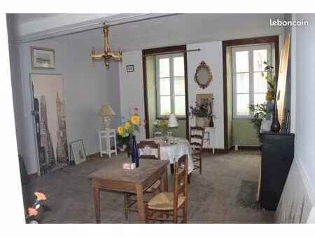 immeuble 192 m² mauze sur le mignon