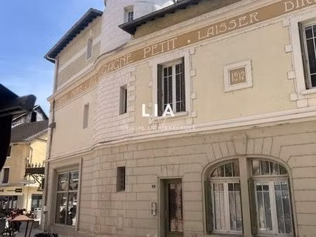 immeuble 270 m² yenne