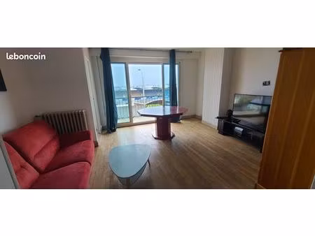 appartement t4 de 80 30 m² – balcon plein sud – garage + stationnement – petite copropriét