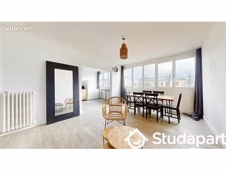chambre 1 pièce 9 m²