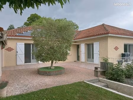 maison individuelle avec demi sous-sol