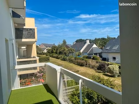 location longue durée- appartement non meublé avec terrasse