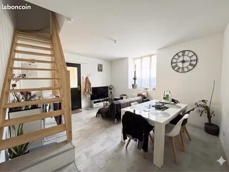 appartement 45 m² 560