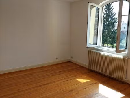 location f4