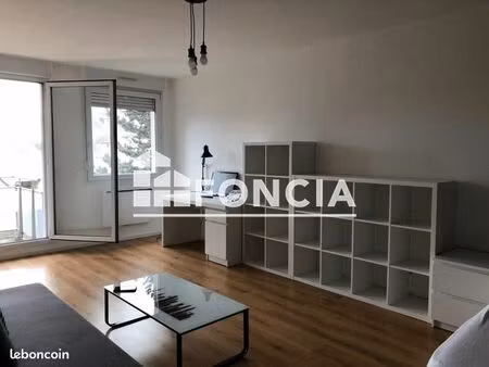 studio 1 pièce 35 m²