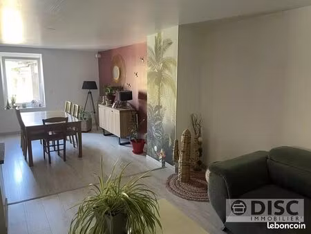 maison de ville 4 pièces 150 m²