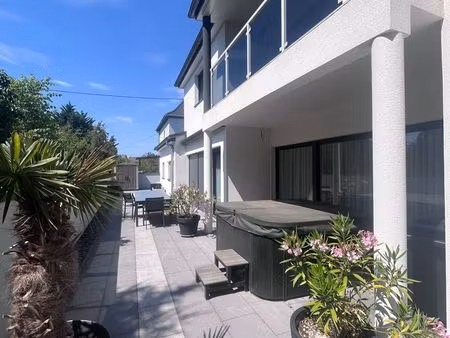 maison 6 pièces 175 m²