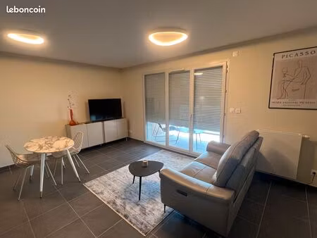 appartement de standing de 2 pièces meublé et entièrement équipé